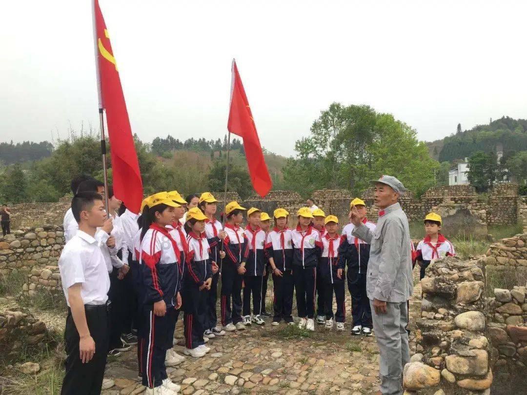 假性近视是如何形成的？如何防止假性近视变成真近视？游戏画面
